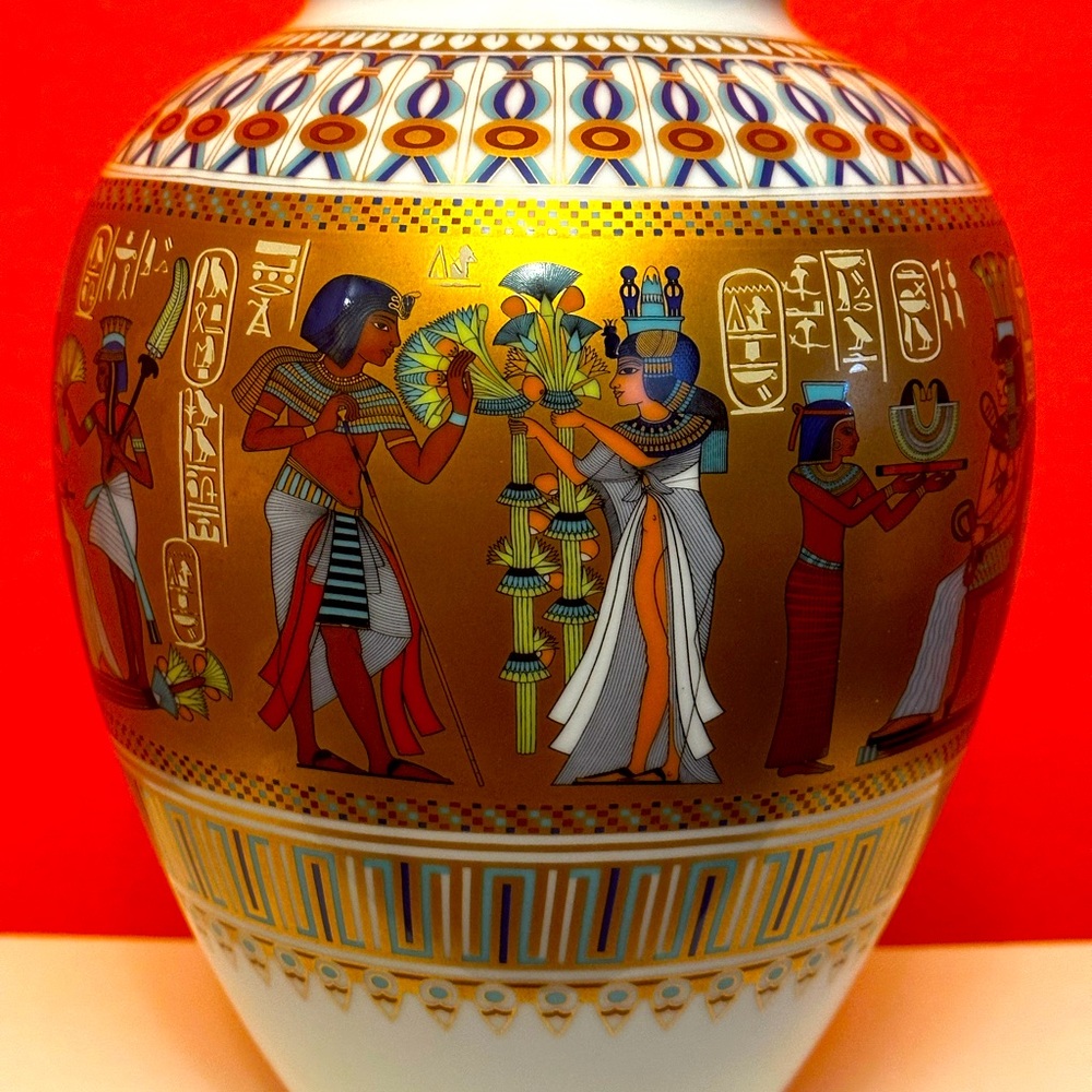 Kaiser W. Germany Large 11” Porcelain Vase Limited Tomb Of Tutankhamun/Egyptian